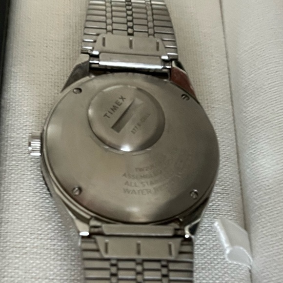 Timex Q - Picture 4 of 6